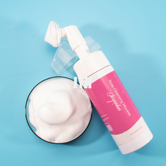 Lavage facial écumant de visage de solvant de point noir de détergent des soins de la peau 120ml d'OEM