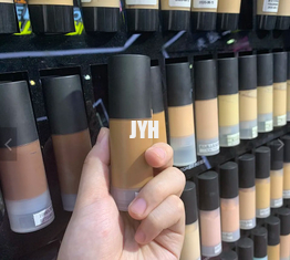 Base liquide de maquillage imperméable organique de Vegan de couverture totale pour les femmes noires de peau