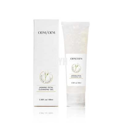 Clairière de défaut de détergent d'ODM Jasmine Face Wash Foaming Facial