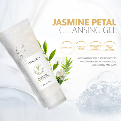 Clairière de défaut de détergent d'ODM Jasmine Face Wash Foaming Facial