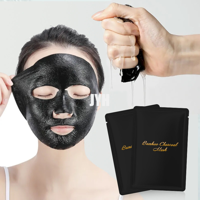 Masque facial d'hydration activé noir de charbon de bois en bambou de masque de feuille