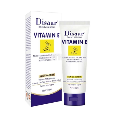 Vitamine naturelle écumante E de détergent facial d'OEM blanchissant le détergent facial