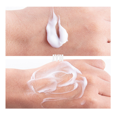 Crème de lotion de corps de pêche d'ODM hydratant blanchissant l'éclairage calmant pour des femmes