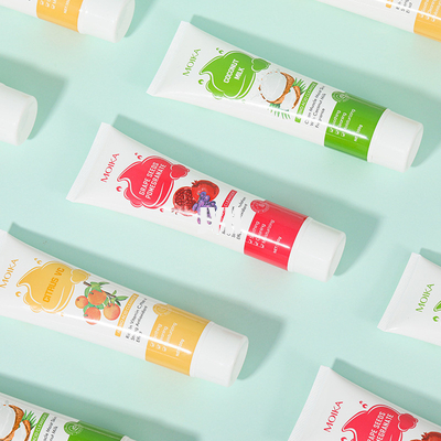 Détergent de nettoyage profond de blanchiment de visage d'acide aminé d'OIN Vc de lavage facial crème de vitamine