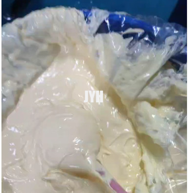 Crème au beurre de karité pour la peau hydratante blanchissante de coco mangue